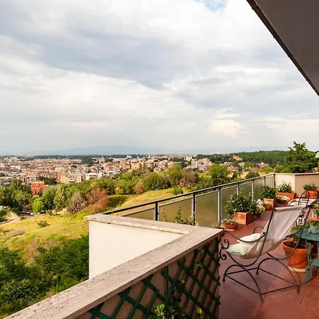 Piccolomini Terrace * Roma