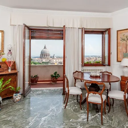 Piccolomini Terrace * Roma